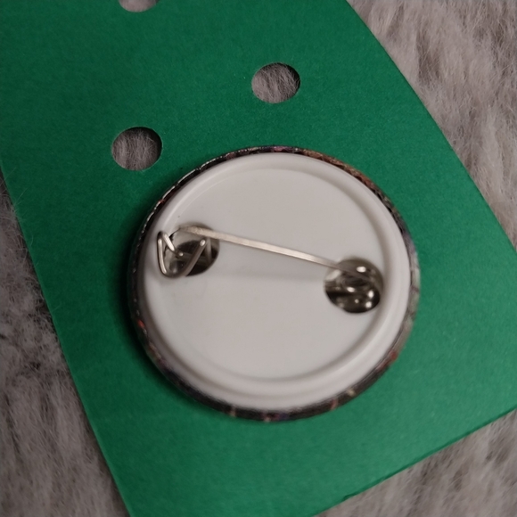 X-Files button pinback - Picture 3 of 4